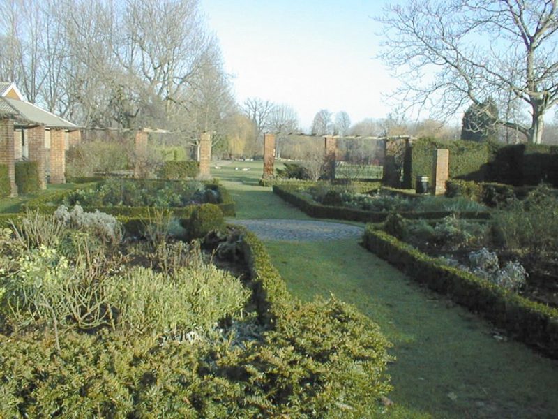 priory-gardens-1999-02-walled-garden